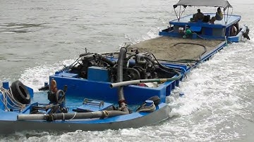 Hấp dẫn xem Ghe.Sà Lan tăng tốc vượt cống kịch tính tại cống ngăn mặn Trà Vinh