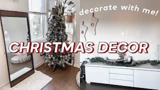 DECORATING FOR CHRISTMAS 2020: putting up the Christmas tree + all the cute decor! | Vlogmas Day #1