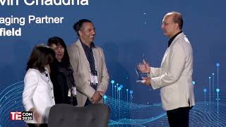 Navin Chaddha Honored for Championing Innovation | Anita Manwani Presents Award | TiEcon 2025