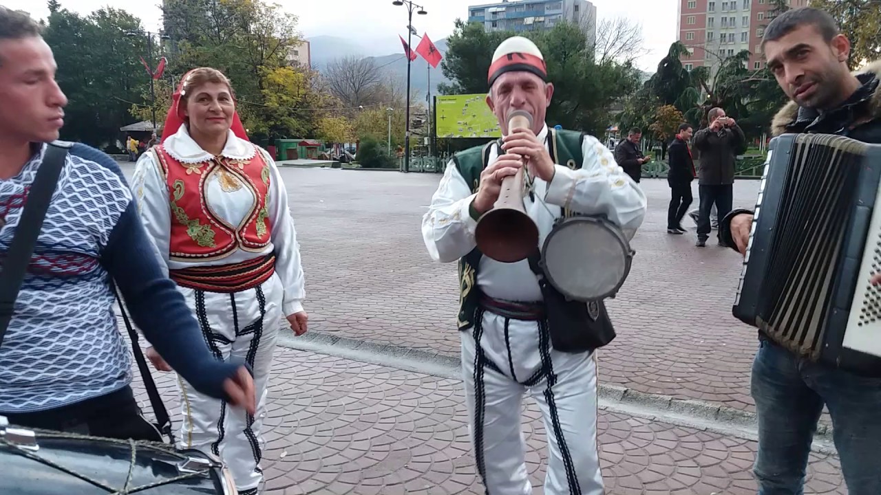 Dani lemes me daulle