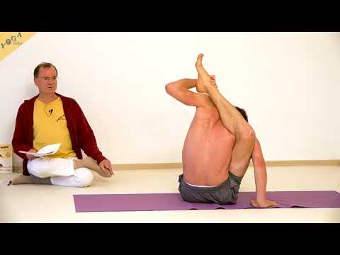 yogi-buddha-stellung-stellung-des-erwachten-yoga-pose-buddhasana-asanalexikon