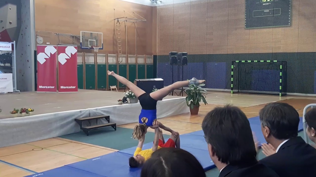 GIMNASTIČNI NASTOP DIJAKOV ETrŠ BREŽICE