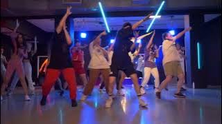 B2K - Fizzo Got Flow | Bestreet | Anna Gorenstein