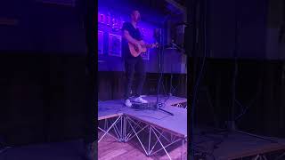 snippet of Connor Shaw Eyes Closed Ed Sheeran @ Henighans 12/08/2023