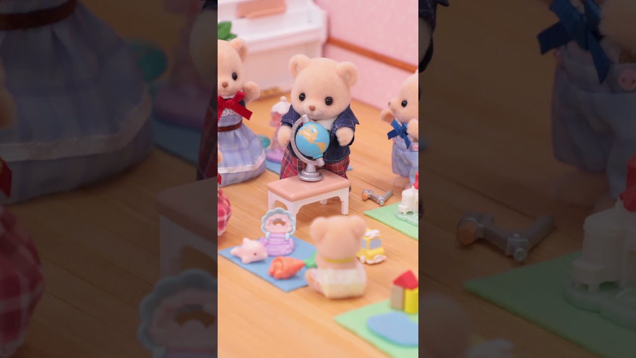 Biscuit Bear Family Introduction PV | Sylvanian Families