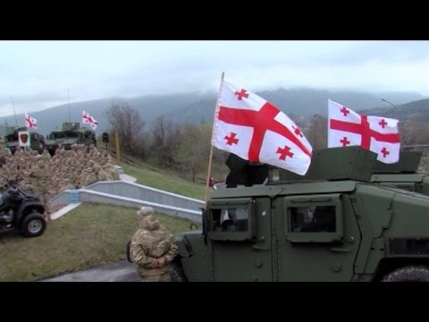 ვიდეო: რატომ სჭირდება რუსეთის არმიას გასაბერი ტანკები