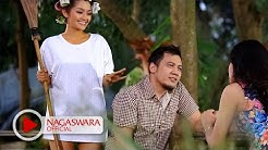 Siti Badriah - Suamiku Kawin Lagi (Official Music Video NAGASWARA) #music  - Durasi: 3:58. 
