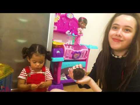NICOLE E JULIA E HAMSTER LAURINHA