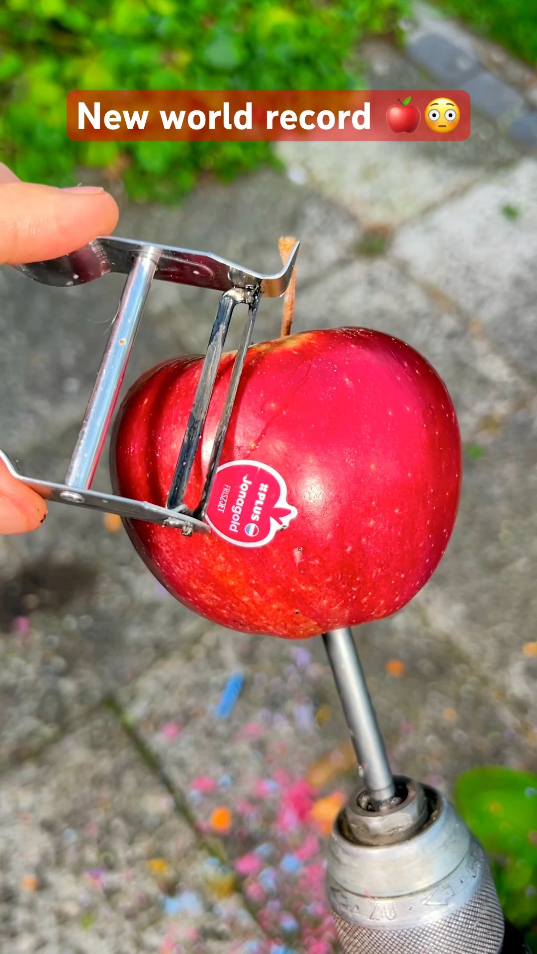 I peeled this apple in 0.001 seconds ??