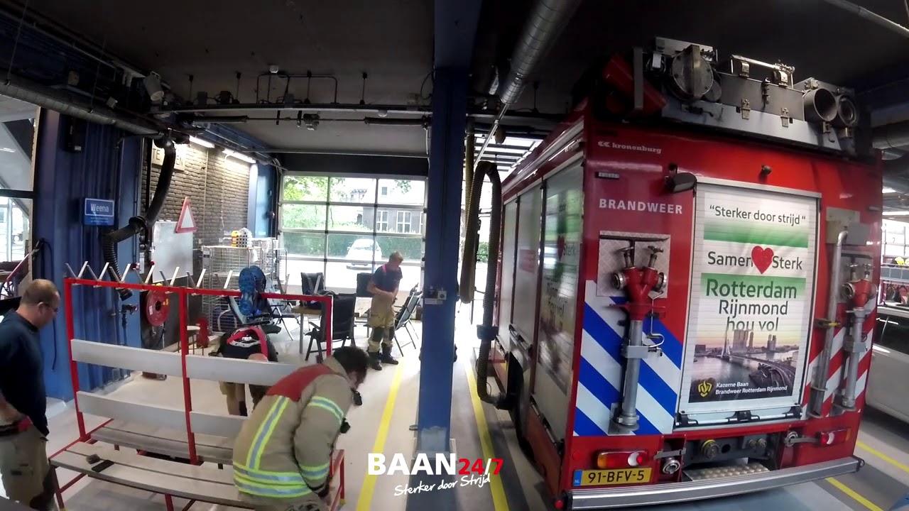 Uitruk vanuit de kazerne