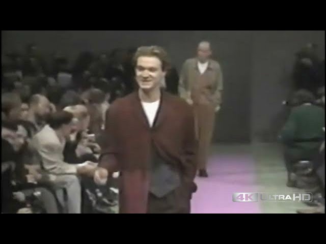 AD1993  COMME des GARÇONS Comme des Garçons Fall 1993 Ready-to-Wear Collection | Vogue