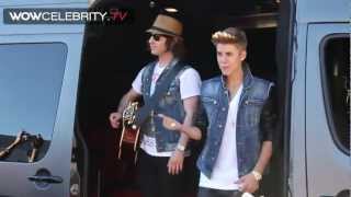 Famous Justin Bieber surprise street performance for fans leaving 'Tonight show with Jay Leno' Wealth