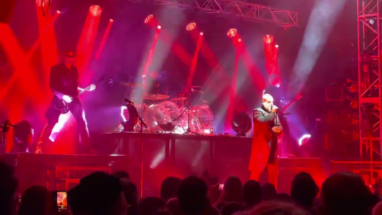 Mono Inc. „Louder Than Hell“. Live in Bremen/Aladin Music Hall