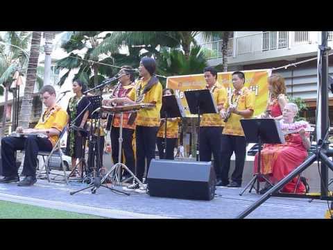 Kalyn Aolani He Nani Helena 2013