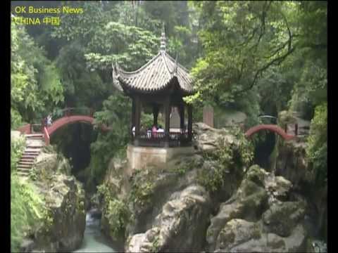 Emei-Berg / Mount Emei (Emeishan) / Éméi Shān 峨眉山 (峨眉山古建筑群), Lèshān 乐山