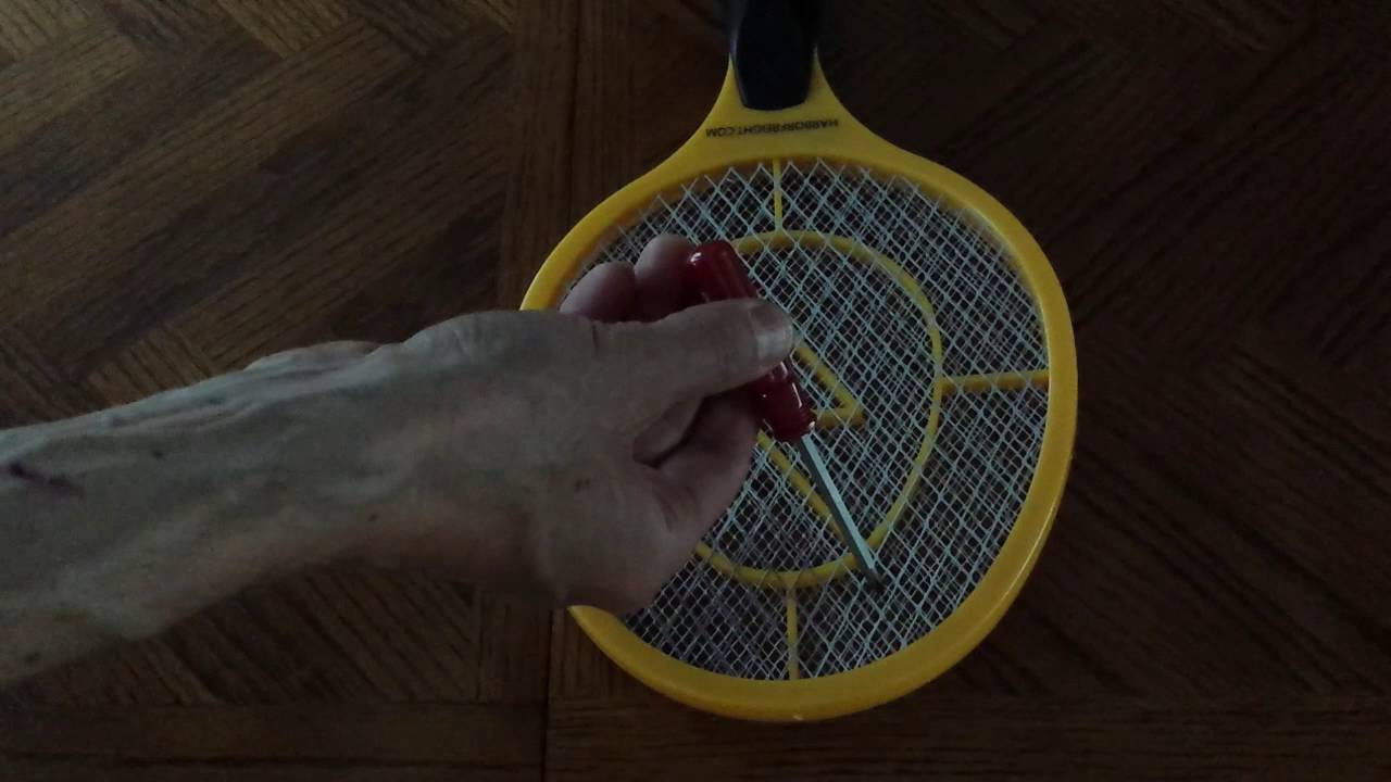 Electric Fly Swatter Triple the Zapping Power! YouTube