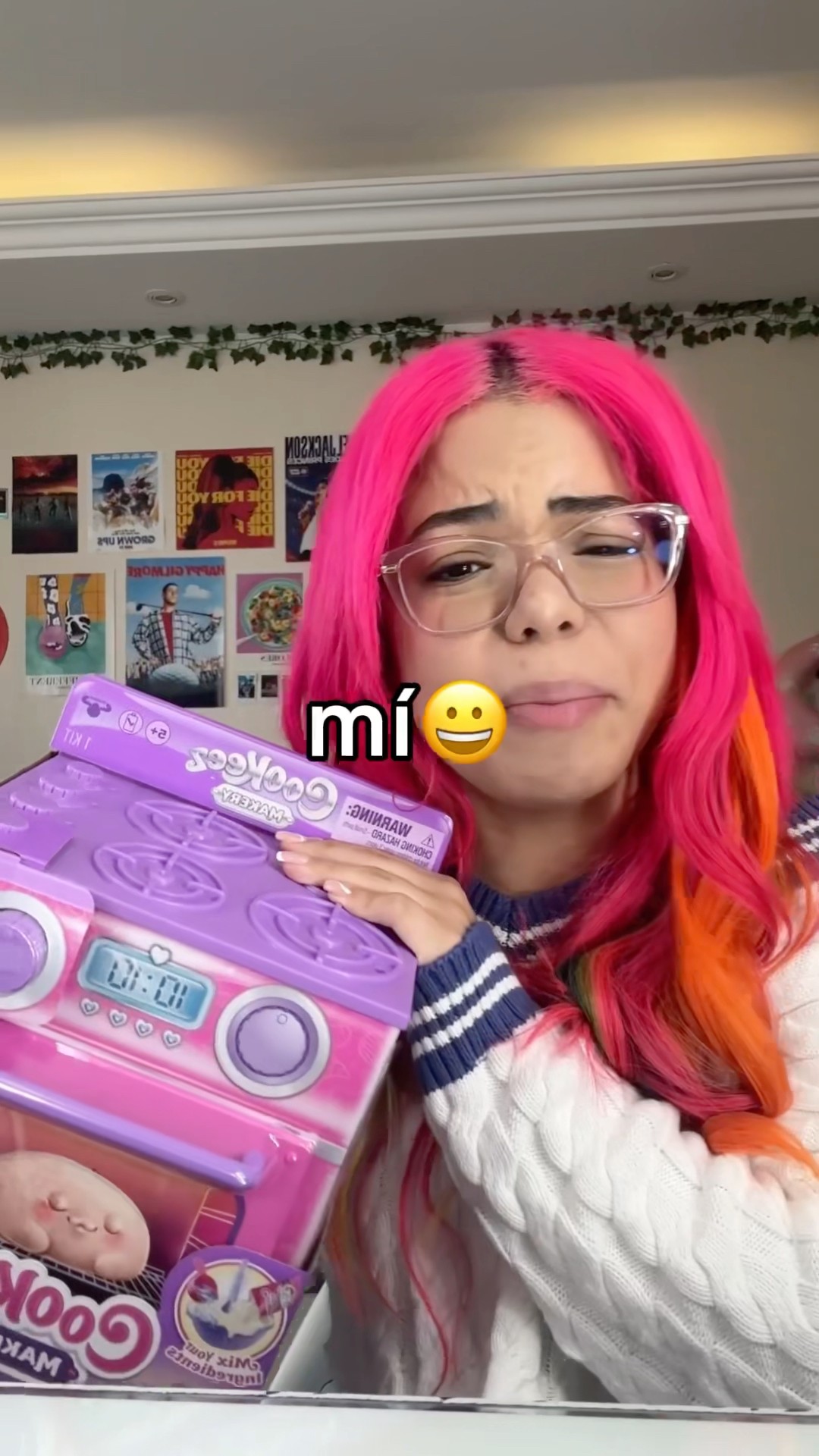 MI MAMÁ SE BURLA DE MI