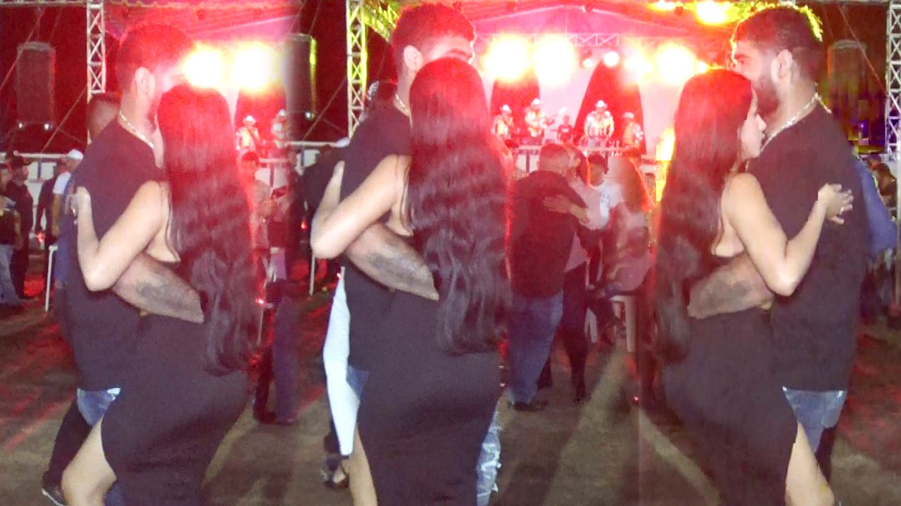 chula guacha calentana se mueve bastante bien al bailar se roba la mirada de todos los calentanos