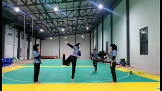 PERMAIAN LOMPAT TALI KARET KELOMPOK 16