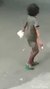 Orang gila joget tampan hahahah