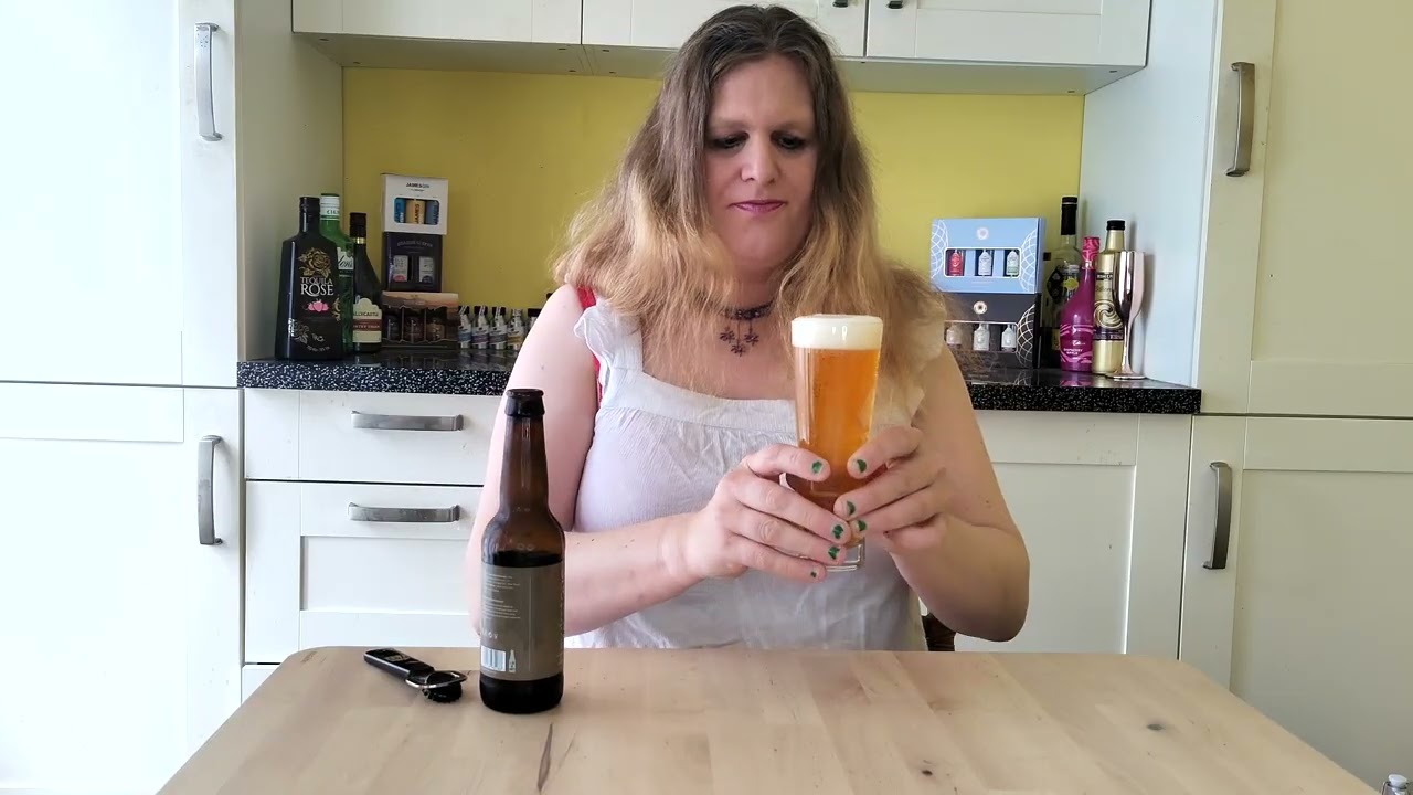 Tasting Hawkstone IPA
