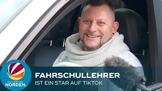 TikTokStar: Fahrlehrer aus Bad Segeberg amüsiert das Netz mit lustigen Fahrstunden