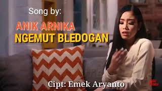 NGEMUT BLEDOGAN Cover Emek Aryanto