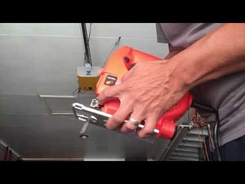 Unboxing - How to replace jig saw blade on Black & Decker KS701PE3S Jigsaw  520 W - Bob The Tool Man 