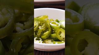 腌青辣椒 ️ Pickled Green Chilies