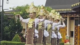 Tari Sigeh Penguten | Koperasi Mahasiswa Universitas Lampung