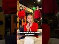 Носите футболки под кофточки? #стилист #одежда #стилистамерика