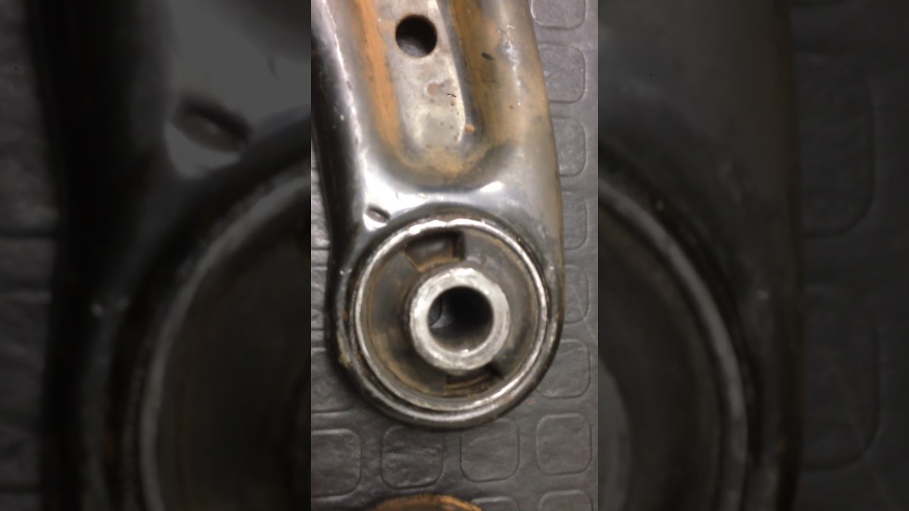 HONDA FIT - Bucha de bandeja