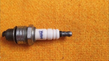 Easily make scissors to cut glass using a car spark plug