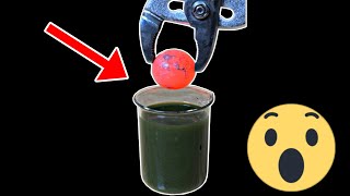 1000 degrees Hot Metal Ball Vs Green Chilli Sauce