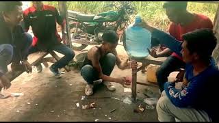 Raider minum tuak