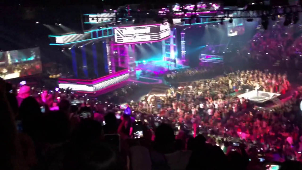 [Army Fancam] BTS - Fake Love 2018 Billboard Music Awards