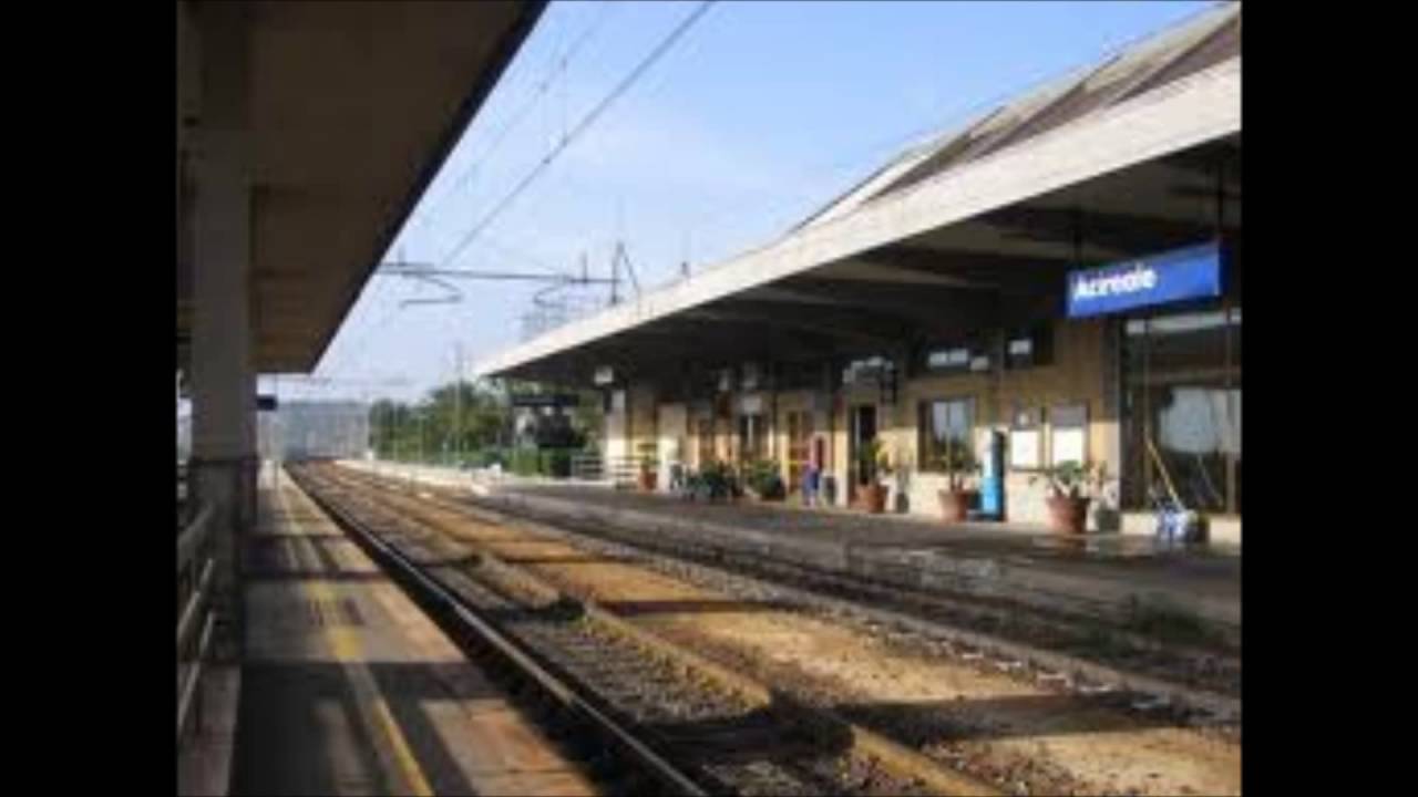 Annunci alla Stazione di Acireale, con voce Roberto