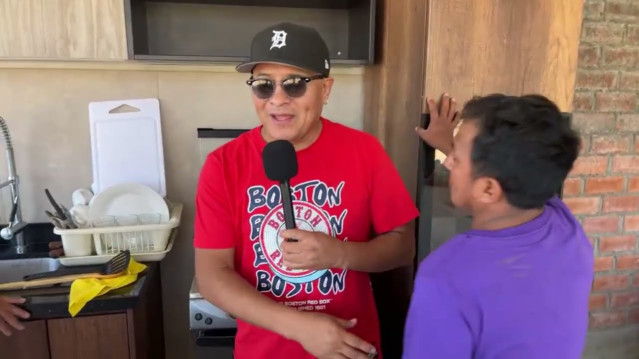 PELEA DE ESPECIALES / Mostrito cuenta de su primera sacada de kuaker 🤣🤣🤣