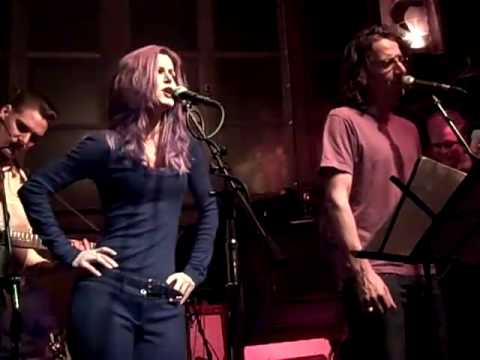 Barbara Ireland and Stone Gossard in a tribute to ...