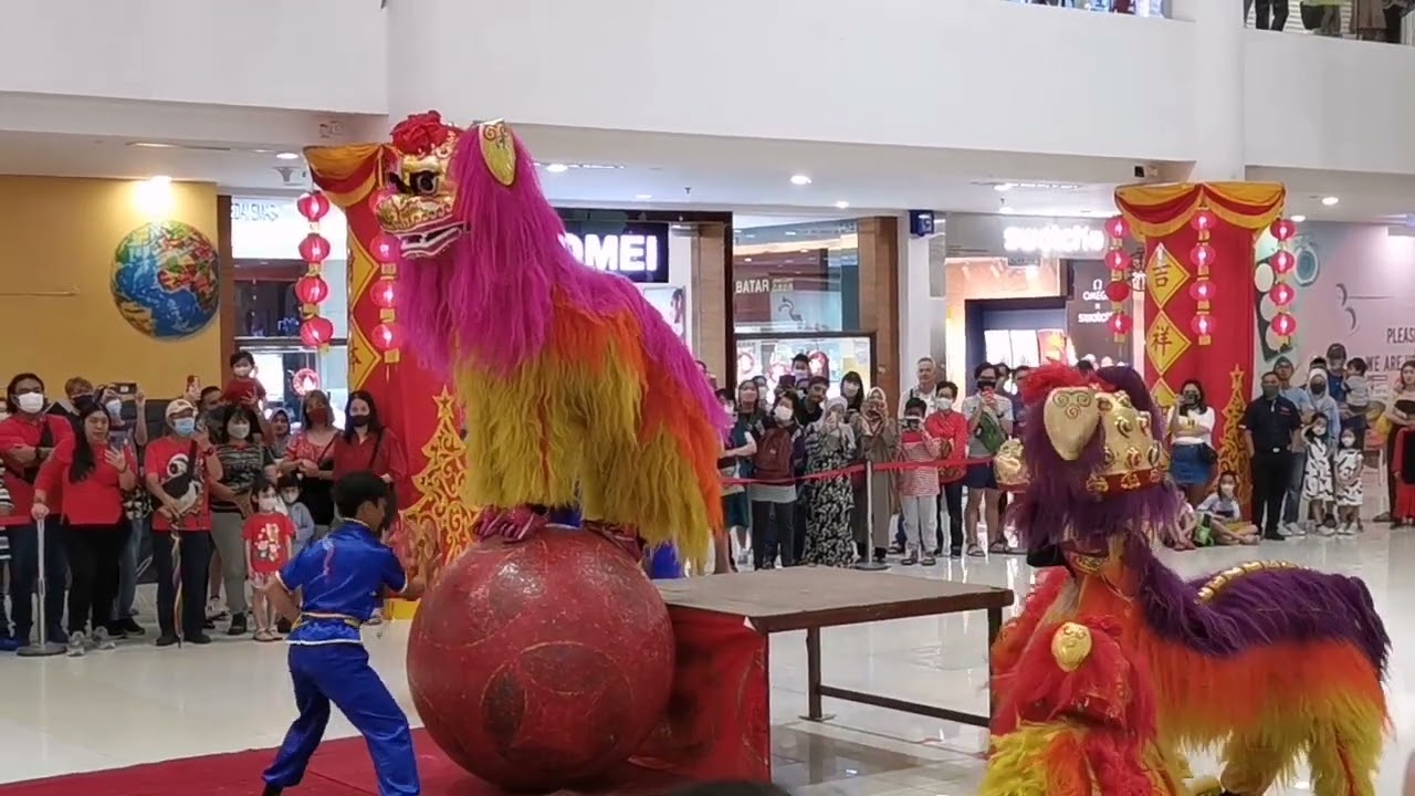 2023年曙光购物中心农历新年精彩北狮表演 Unique northern lion dance in Suria Sabah