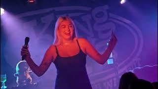 Caity Baser - Watch That Girl (She's Gonna Say It)(Live)(King Tuts Wah Wah Hut, Glasgow, 17/04/2025)