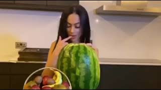 Chikni Chameli song  Meme