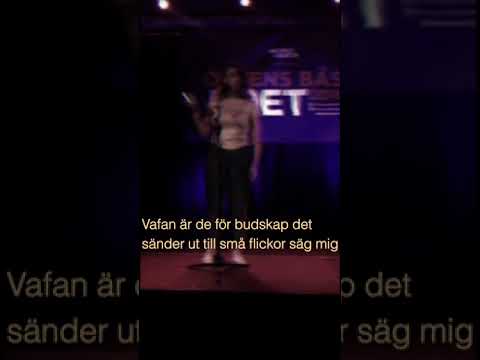 Nattalie Ström Bupuckdee på Förenade Förorters tävling Ortens bästa poet i Tensta, 2 oktober 2016 Nattalie Ström Bupuckdee på Förenade Förorters tävling Ortens bästa poet i Tensta, 2 oktober 2016