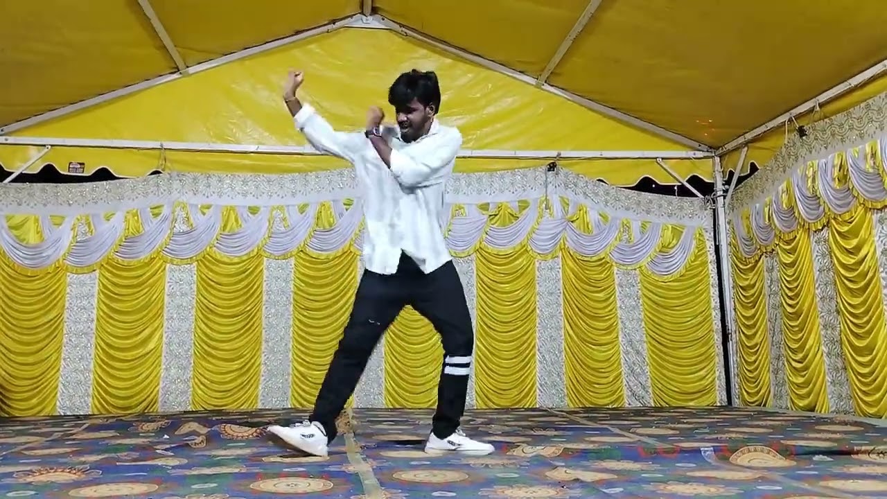 My love is gone allu arjun. ಕುಂದಕೆರೆ ಗ್ರಾಮದಲ್ಲಿ My solo performance.