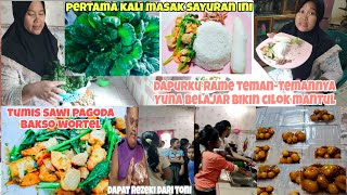 First Time Cooking These Vegetables  My Kitchen Is  Of Yunas Friends Learning To Make Deli