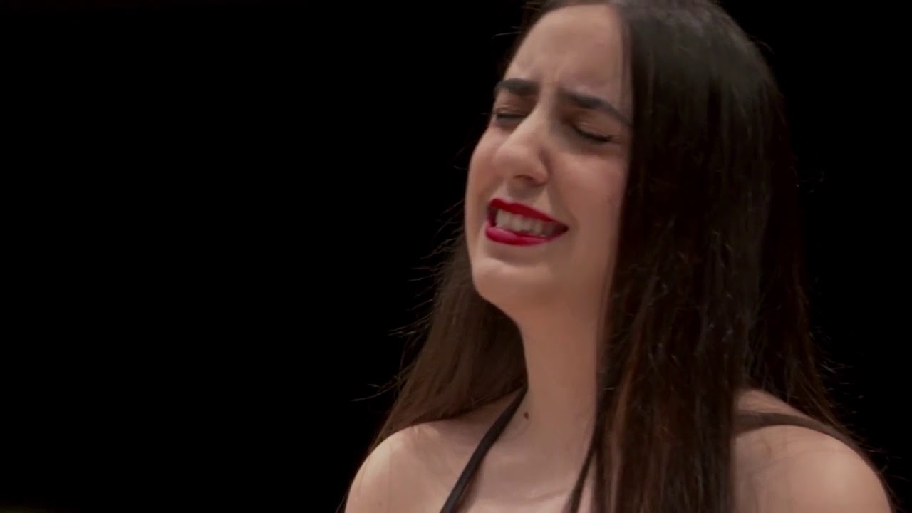 SCHOENBERG Pierrot Lunaire - YouTube