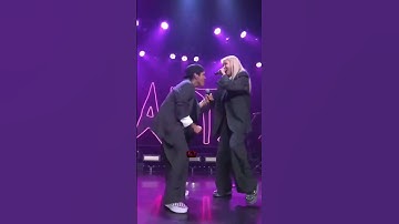 Apt was already stuck in my head and this performance makes me moree Addicted😭✨🙏 #rosé #brunomars