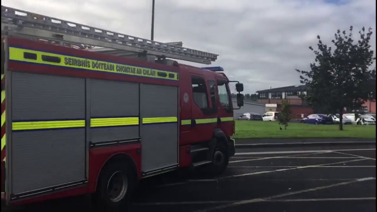 Shannon Fire Brigade responds to oil spill (51018) YouTube