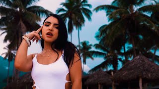 Briella - Que Raro (Video oficial)