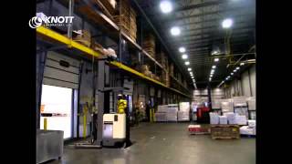 Incidente carrello elevatore in magazzino / Forklift accident inside warehouse
